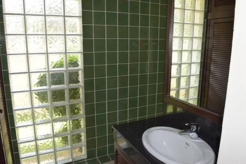 4 Bedroom Pool Villa 1 ~ 30 Seconds Walk To Beach
