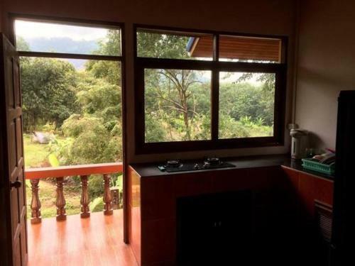 Hostal Bor Hin Baan Tai