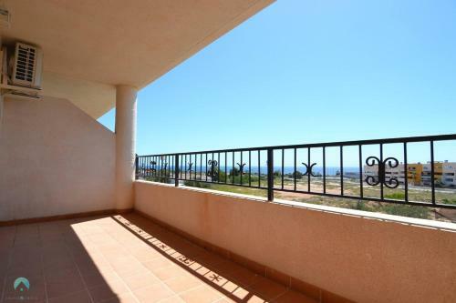 2 Bedroom Apartment With Pool And Beach