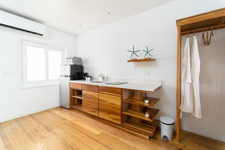 The Beach House Boutique Hotel