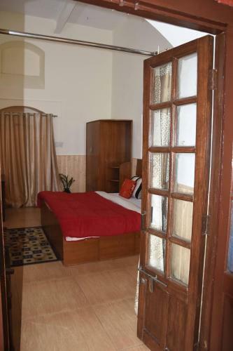 Hostal Room In Lodge - Duplex Suite 2 - Enjoy Your Ultimate Workations