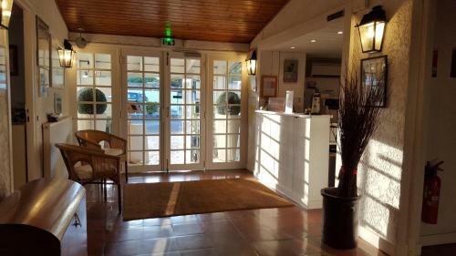 Hotel H�tel Les Gollandi�res