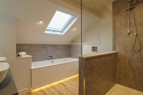 Wansfell Nook - Log Burner, Garden & Parking