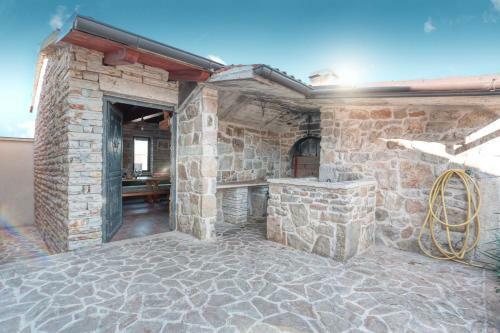 Attractive Villa - Casa Nair