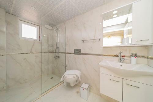 Superb Villa With Pool Hamam And Sauna In Antalya