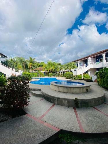 Apartamento �beach More, Worry Less, 5 Sleeps Condo!