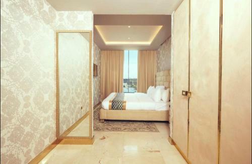 Luxurious Superior Apartment One Bedroom Space Available