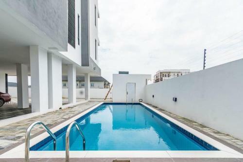 Luxury Spacious 2 Bedroom Apartment In Lekki Phase1