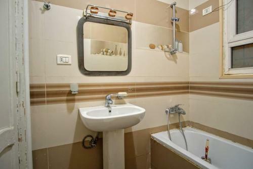 #1. Cozy 3-bed Apartment, Garden, Super Location