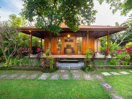 Tiis Garden Puri Villas