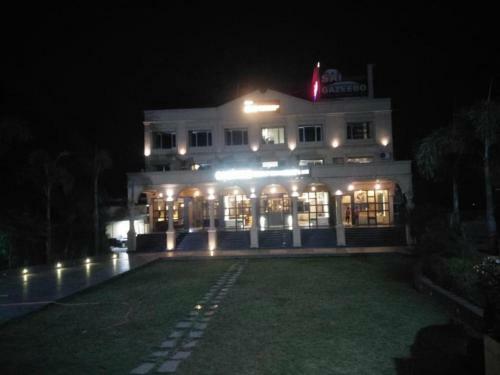 Hotel Gazeebo Sai Residency