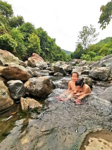 Lodge Nh� C? T? Vi?n Xanh