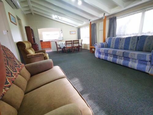 Hosts On The Coast Otahu Oasis