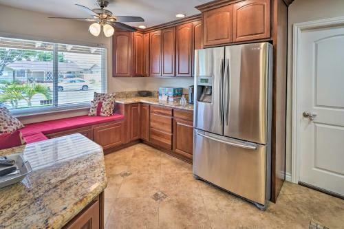 Quiet Anaheim Home With Pool, 5 Mi To Disney!