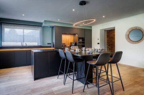 Villa Pyr�n�es Prestige - Grange R�nov�e Avec Piscine