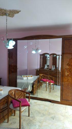 Logghia House