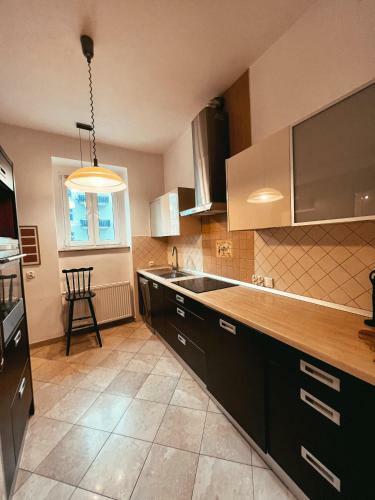 Klasyczny Apartament W Sercu Bytomia