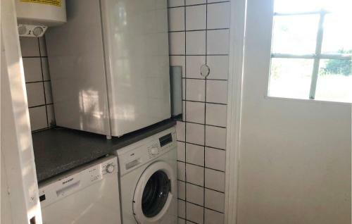 Stunning Apartment In Eringsboda With