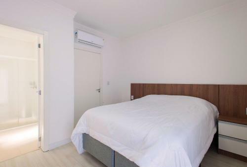 3 Quartos Em Canela - Decorado E Equipado Em Bairro Tranquilo