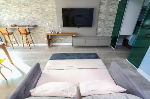 Apartamento Lindo Flat Sobre O Mar de Martin de S�...