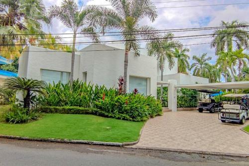 Preciosa Casa Con Piscina Y Un Clima Privilegiado