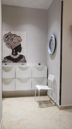 Charming New Large Luxurious Apartment.