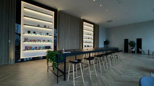 Apartamento 13 Beacon Executive Suites #rooftoppool #luxurysuites