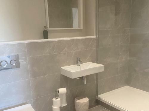 Hostal York Cottage House & Spa