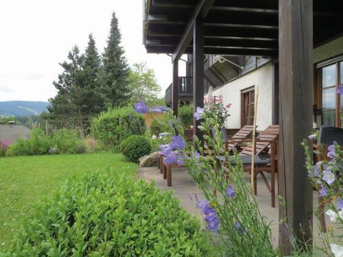 Hill Side Apartment