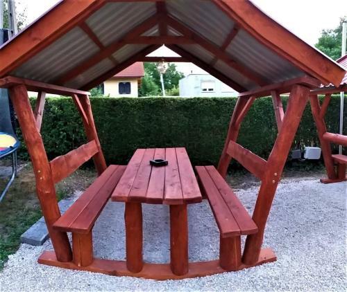 Hostal Balassa Csal�di Apartman