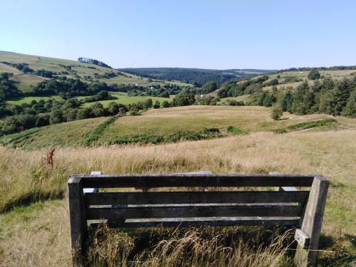 Peaceful Hideaway At Pen Y Banc Smallholding