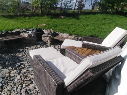 Peaceful Hideaway At Pen Y Banc Smallholding