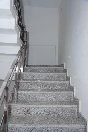 Oyo 90052 Hotel Lord Krishna