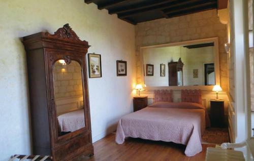 Holiday Home Chateau De La Vauguyon