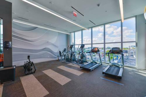 Apartamento Luxury 1/1 + Den Modern Condo In Design District