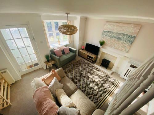 Coastal 2 Bedroom Maisonette With Parking
