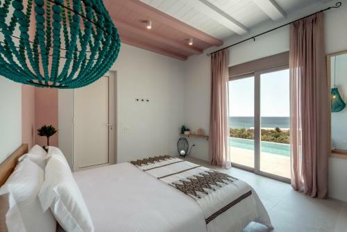 Luxury Villa Oxygen In Sfinari With Sunset Views