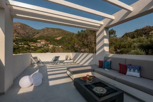 Luxury Villa Oxygen In Sfinari With Sunset Views