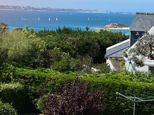 Maison Vue Mer Plages Et Bourg � Pied