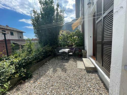 Terraced House With Garden In Dongo - Larihome