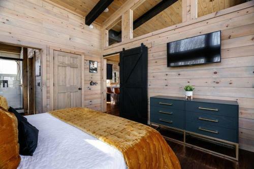 Boujee Lodge New Modern Luxury Retreat