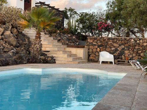 Beautiful Villa With Private Pool In Lajares