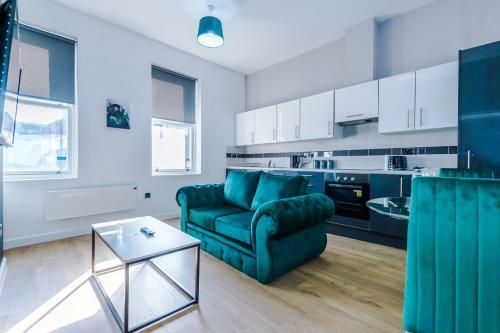 Stylish 2-bed Apartment - City Centre