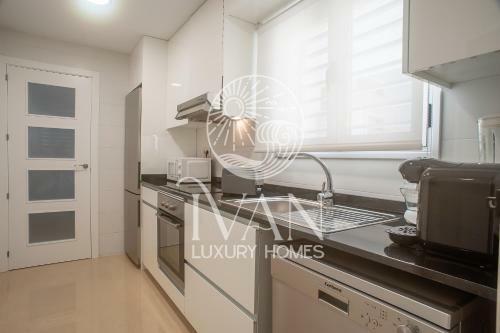 Apartamento Casa Eveline - Ivan Luxury Homes - 3�pta - Sur - 1� L�nea de Playa