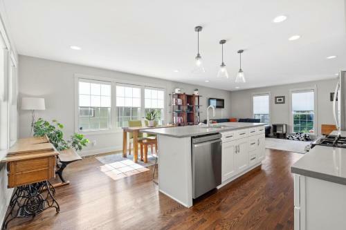 Light-filled Open Plan Home In Waldo
