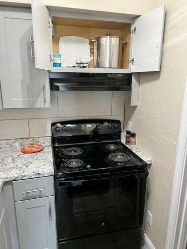 Apartamento The Posh Plum - Easiest Beach Vacation Condo