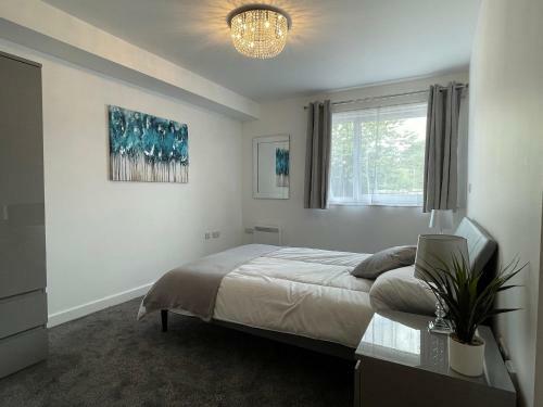 Moda Wigan - Stylish 2 Bed Apartment Central Wigan