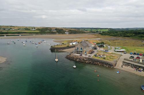 Major House- Luxury Pembrokeshire Coastal Getaway