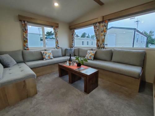 3 Bedroom Luxury Caravan