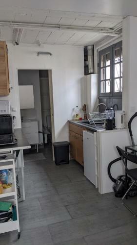 Apartamento Studio Tout �quip� Avec Lit Double Et Espace Ext�rieur